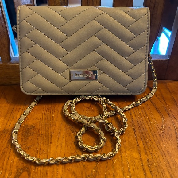 Bebe Gray Chevron Quilted Chained Crossbody - Picture 1 of 13